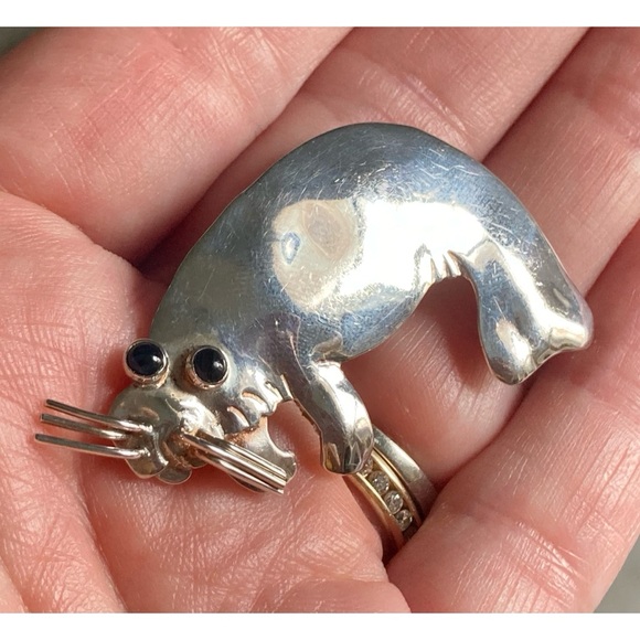 925 Manatee Brooch/Pendant Artist-Signed Sterling Silver - Picture 7 of 7